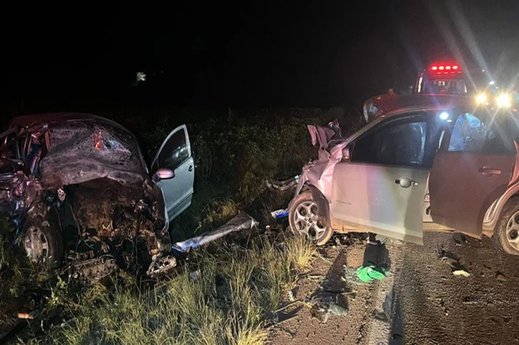 Colisão frontal deixa três jovens argentinos mortos em Casca, norte do Estado