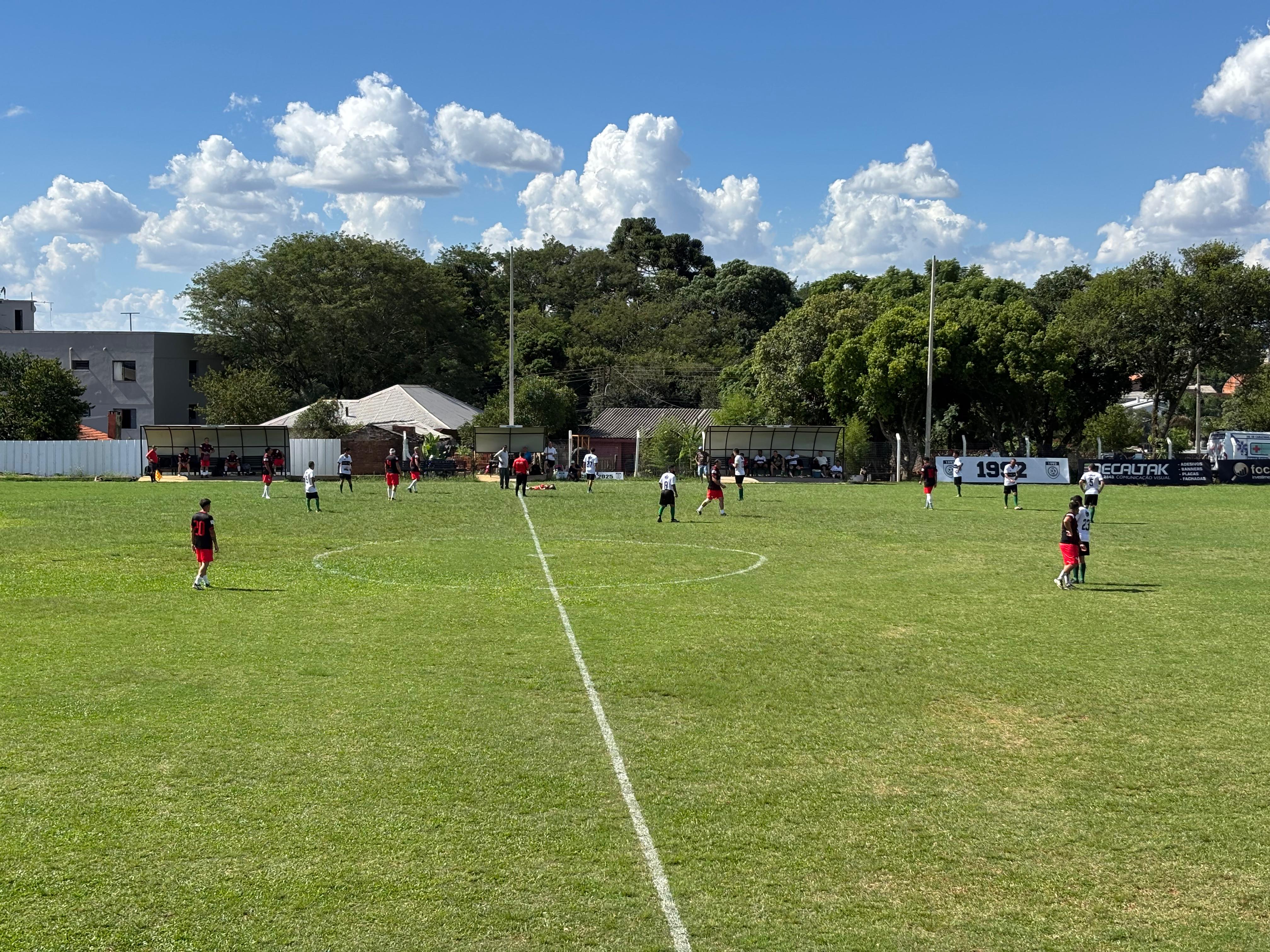 Goleadas e equilíbrio marcam a 4ª rodada do Municipal de Futebol de Carazinho