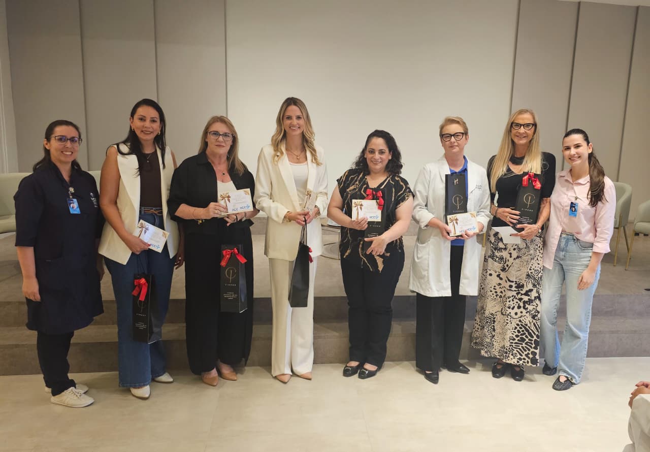 HCC promove 1º World Café e reúne mulheres da saúde hospitalar regional para dialogar sobre liderança, cuidado e superação