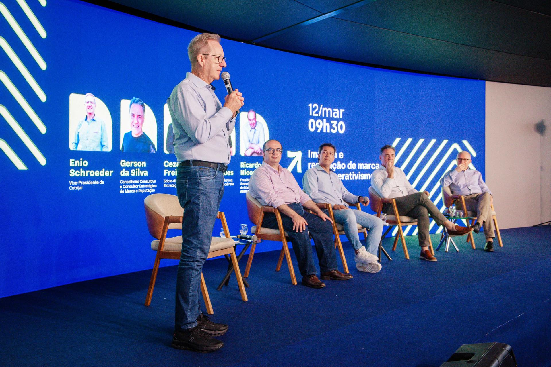 Painel debate desafios e oportunidades para construção de imagem e reputação no cooperativismo