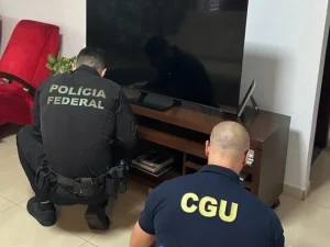 PF deflagra nova fase da ação sobre descontos ilegais no INSS e mira deputada