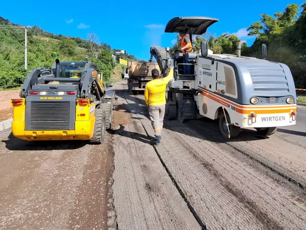 Motoristas devem ficar atentos para alterações no trânsito devido a obras em dez rodovias estaduais no RS