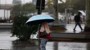 Seis cidades do RS relatam estragos após temporal
