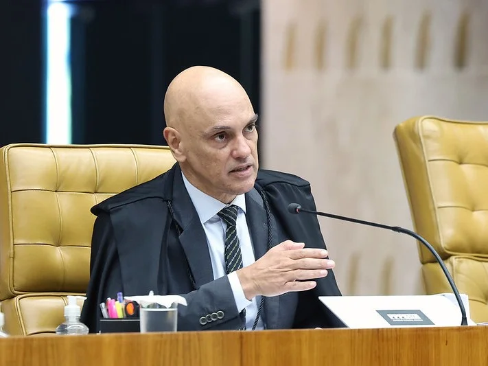 Moraes concede prisão domiciliar a 19 idosos condenados por atos golpistas