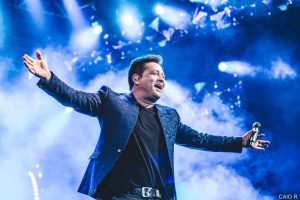 Cantor Leonardo sofre acidente e vai parar no hospital antes de show no Paraná.