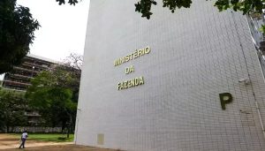 Carga tributária no Brasil soma 32,4% do PIB e atinge o maior valor da série histórica