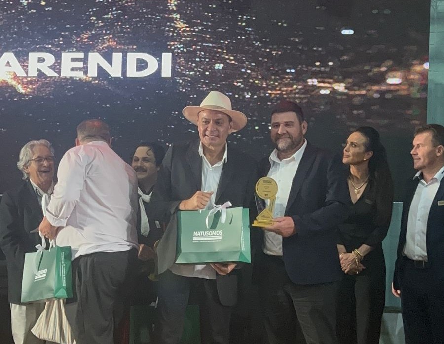 Prefeito de Colorado recebe prêmio “Prefeitos do Sul – O Brasil que dá certo”