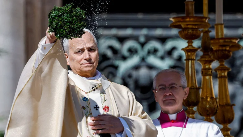 Em homilia, papa pede fim da paralisia diante da guerra