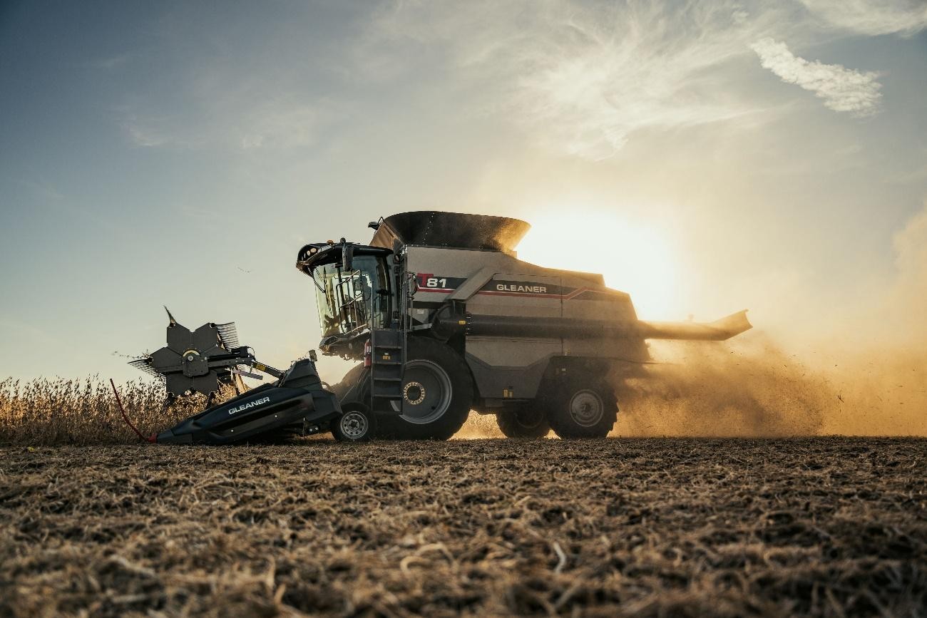 Inovadora e centenária colheitadeira Gleaner chega ao Brasil