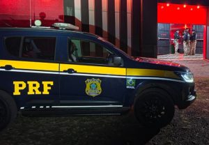 PRF resgata adolescente de exploração sexual e prende mulher na Operação Domiduca