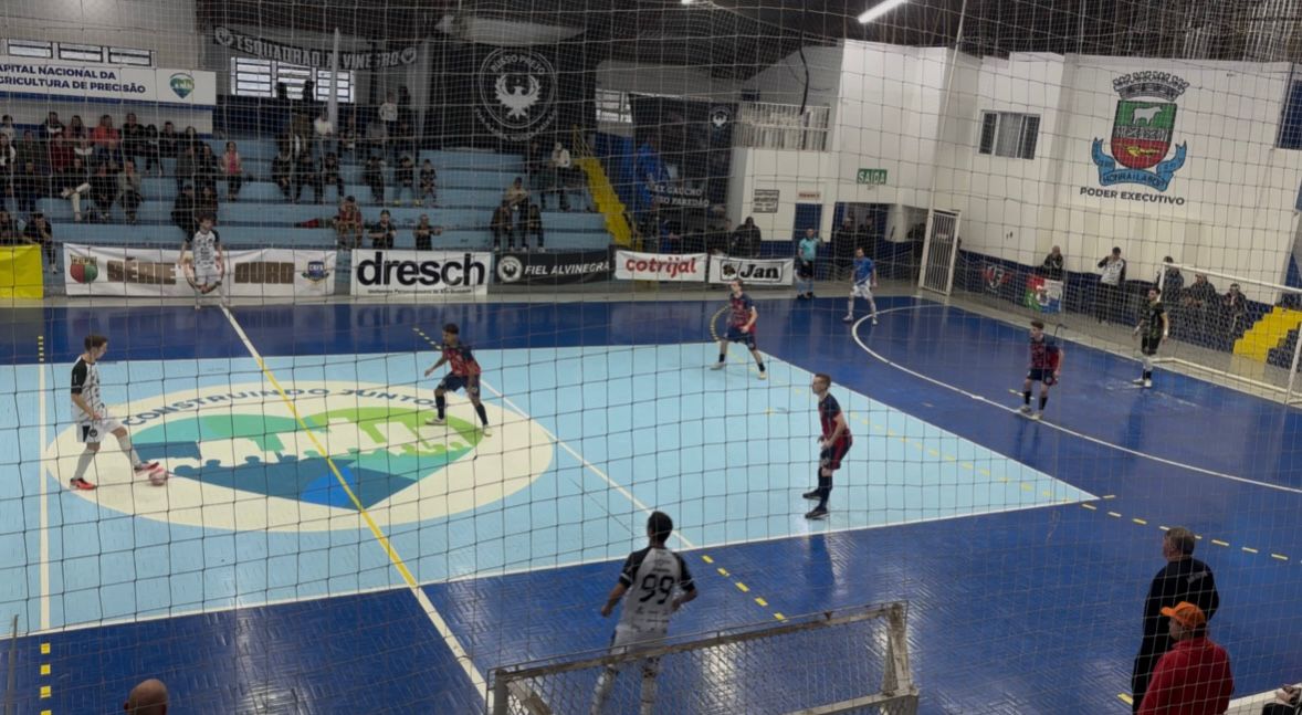Após derrota para Ijuí Futsal, Russo vai a Espumoso jogar segunda partida neste sábado