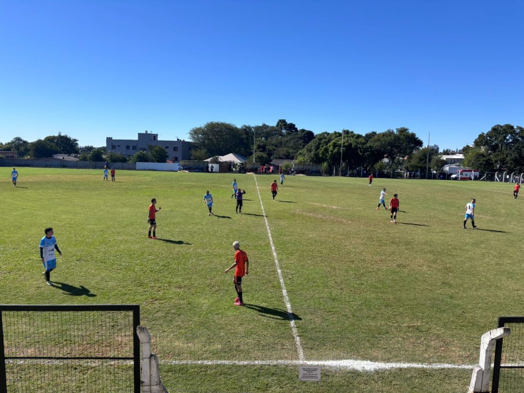 Brasil e Real Alegre classificam para disputa da semifinal do Municipal de Futebol de Carazinho  