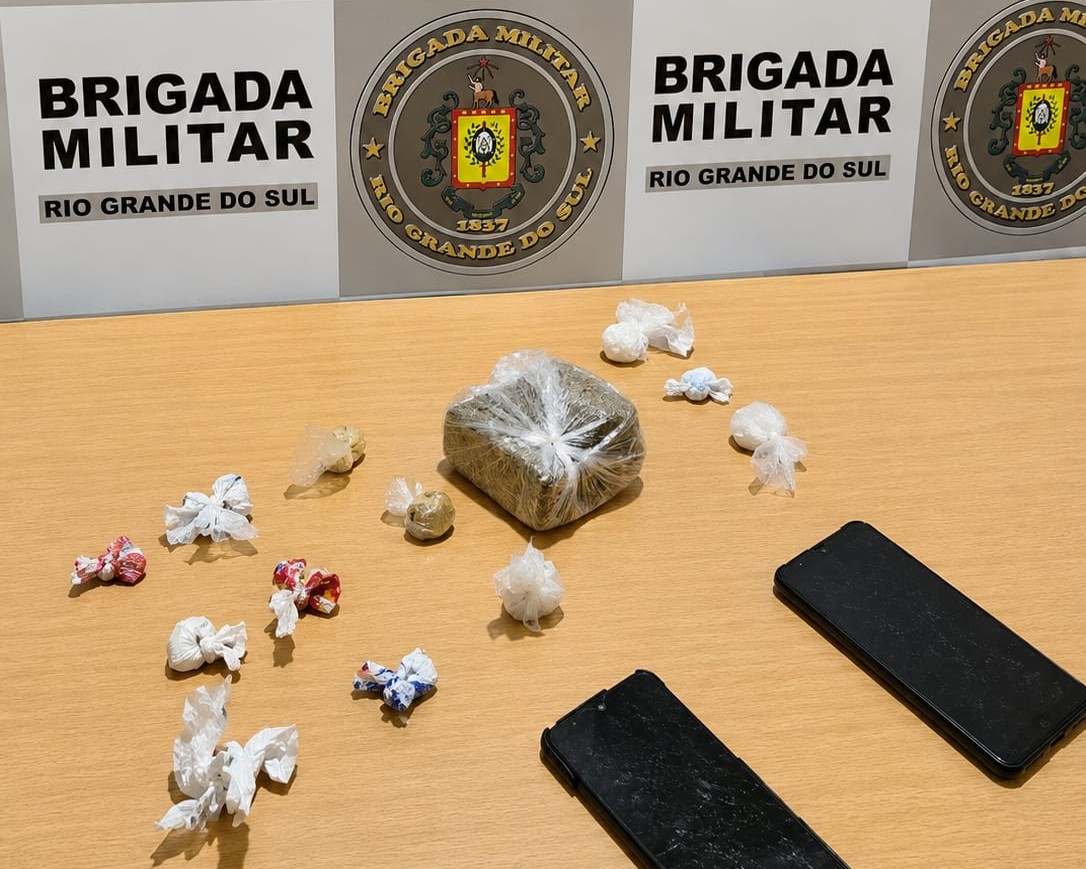 Brigada Militar apreende adolescente por tráfico de drogas em Sarandi