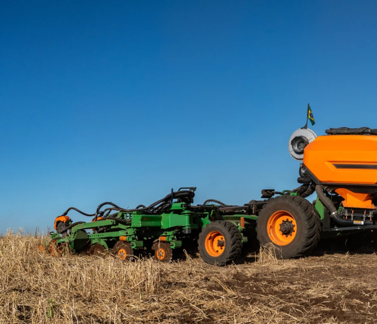 Como controlar a erosão do solo com manejo adequado e tecnologias agrícolas?