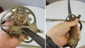 Espada que pertencia à guarda de Dom Pedro II e foi encontrada durante pescaria no interior do RS é doada a museu: ‘Histórico’
