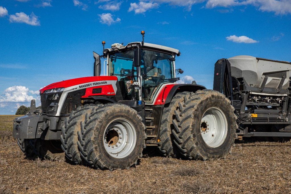 Massey Ferguson leva lançamentos em tratores e agricultura digital à Agroactiva 2026