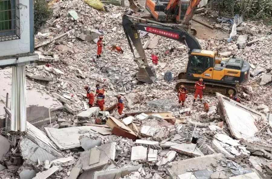 Terremoto na China provoca mortes e destruição