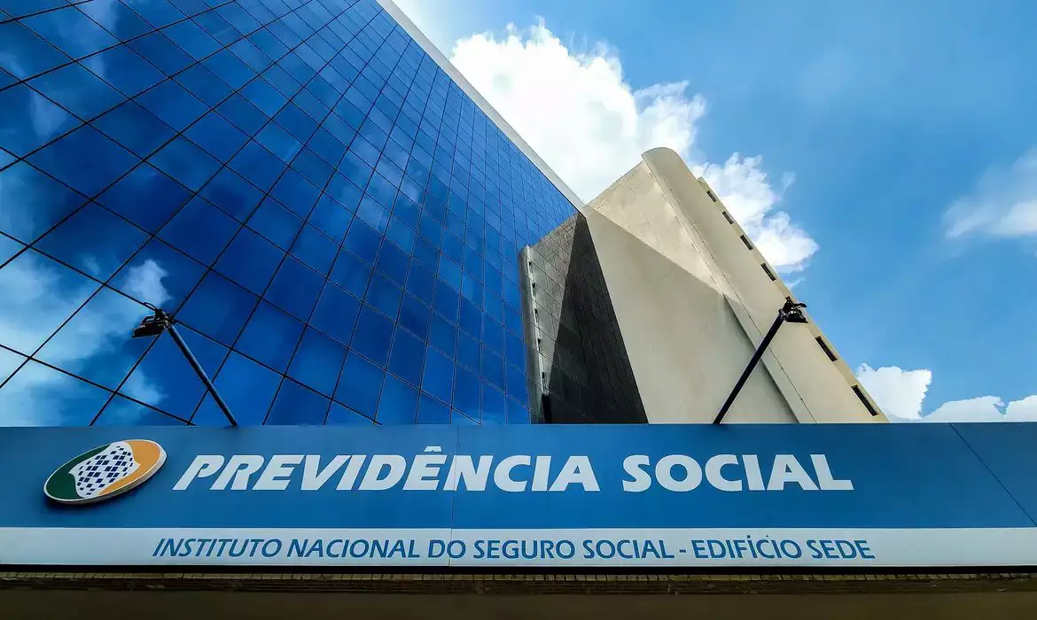 Novas regras do empréstimo consignado para aposentados do INSS entram em vigor; biometria passa a ser obrigatória