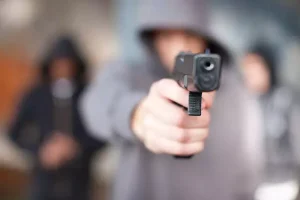 Registros de crimes violentos contra a vida caem pelo nono mês seguido no RS