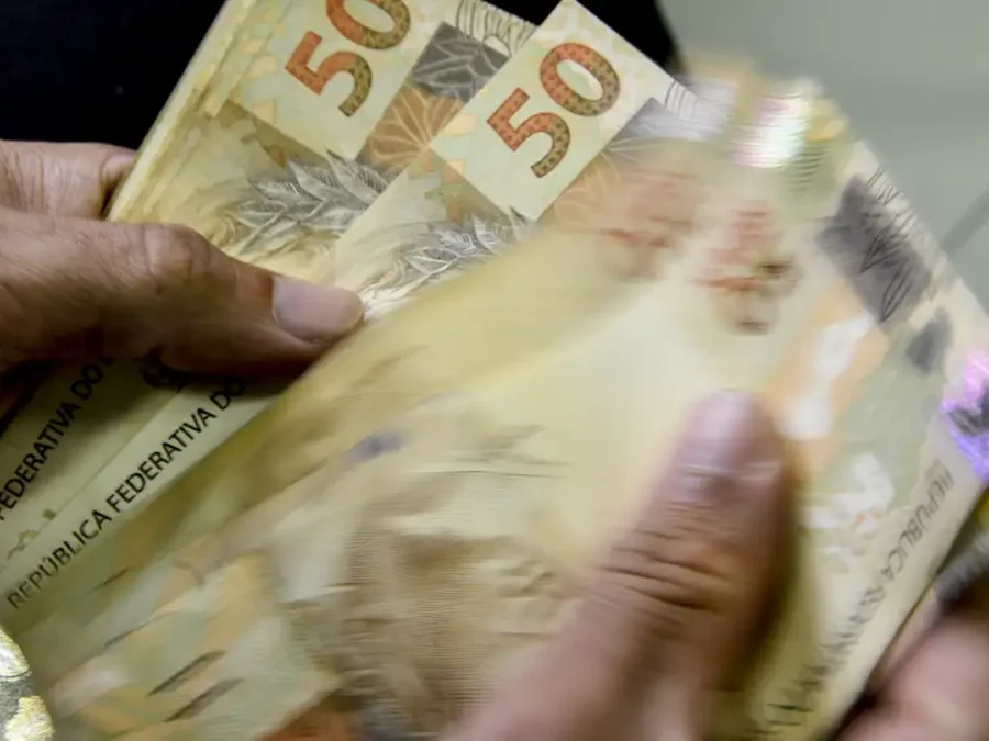 Uso do FGTS para pagar dívidas pede cautela