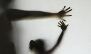 Violência sexual atinge 64 meninas por dia no Brasil