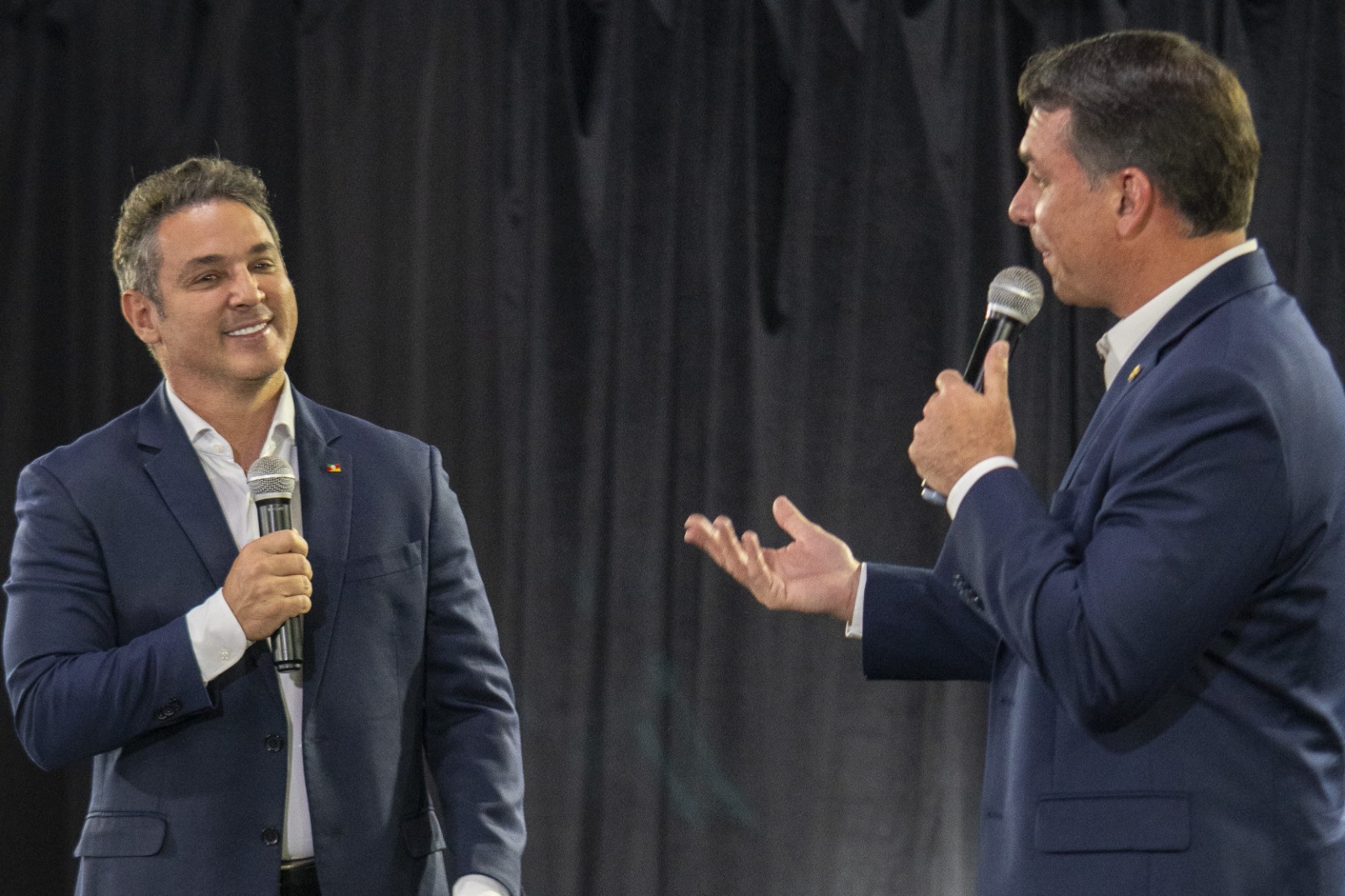 Zucco e Flávio Bolsonaro gravam comerciais do PL com foco em demandas do Rio Grande do Sul
