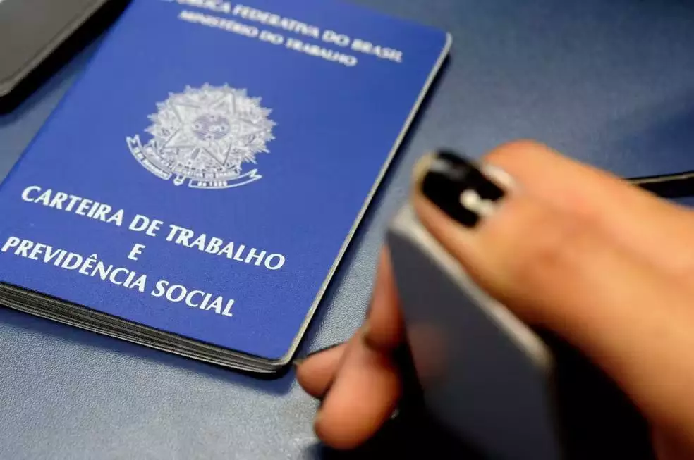 Desemprego no Brasil fica em 5,6% no trimestre encerrado em maio, o menor já registrado no período