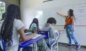 Censo Escolar: Brasil reduz índices de reprovação, abandono e atraso