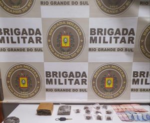 Brigada Militar prende homem por tráfico de drogas em Carazinho
