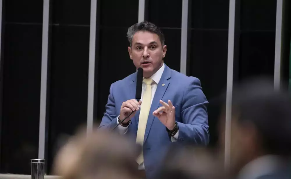 Falta de interessados em leilão expõe falhas do governo no modelo de concessão das rodovias, afirma Zucco