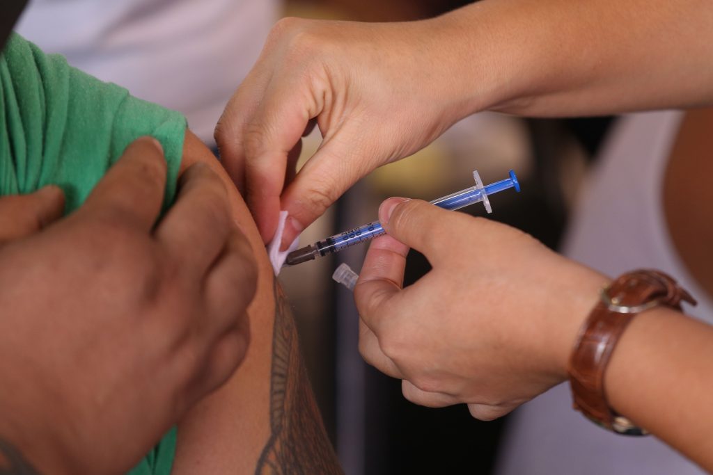 Vacinação contra gripe atinge 60% da meta em Lagoa dos Três Cantos e preocupa Secretaria de Saúde