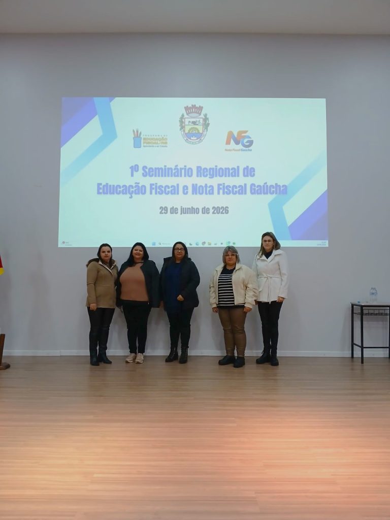 Projeto de Educação Fiscal de Almirante Tamandaré do Sul é destaque em seminário regional