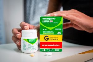Brasil passa a produzir principal remédio para HIV do SUS