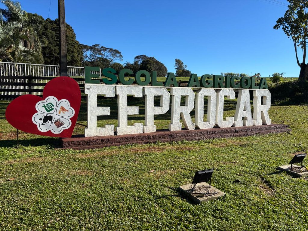 EEPROCAR celebra 50 anos com programação especial e reforça legado na formação de técnicos para o agronegócio