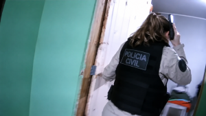 Falsa garota de programa e PCC: grupo de extorsão é alvo de operação no RS