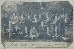 História: a banda de jazz de Não-Me-Toque na década dos anos 20 