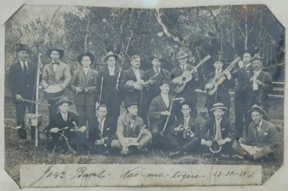 História: a banda de jazz de Não-Me-Toque na década dos anos 20 
