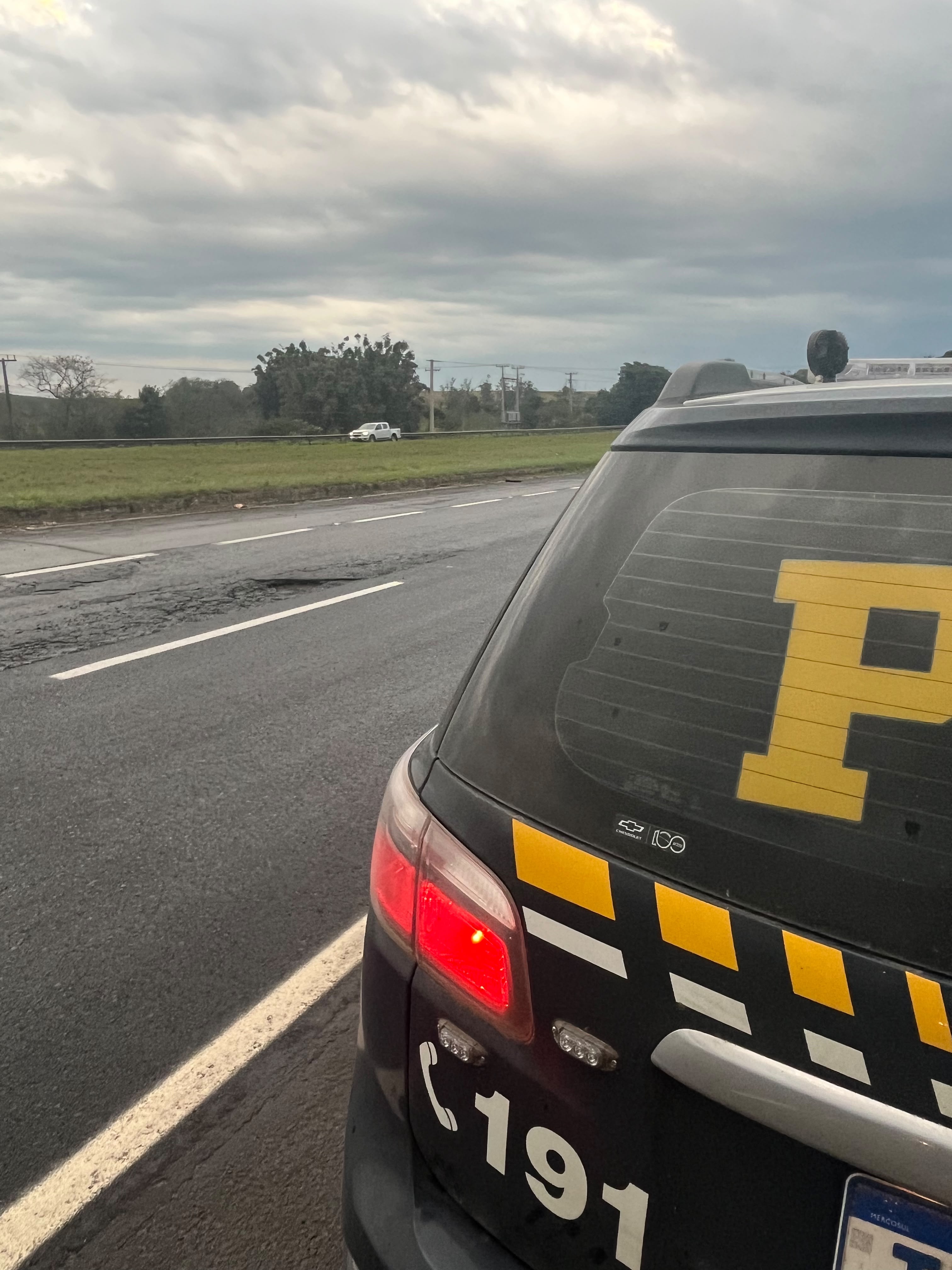 PRF alerta usuários para novos buracos ao longo da BR-386