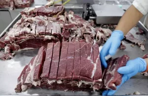 Brasil atinge cota de exportação de carne para China