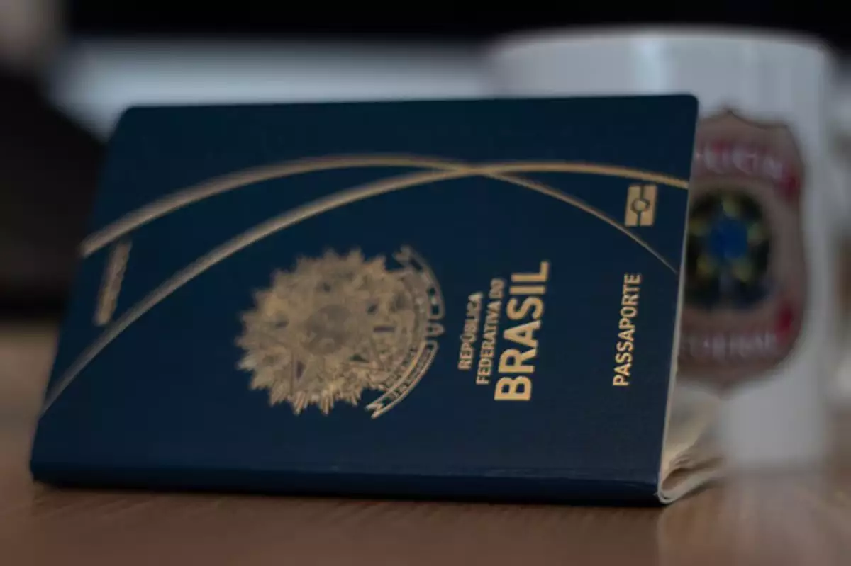 Os Estados Unidos restringem vistos de estudantes e jornalistas estrangeiros; entenda as novas regras