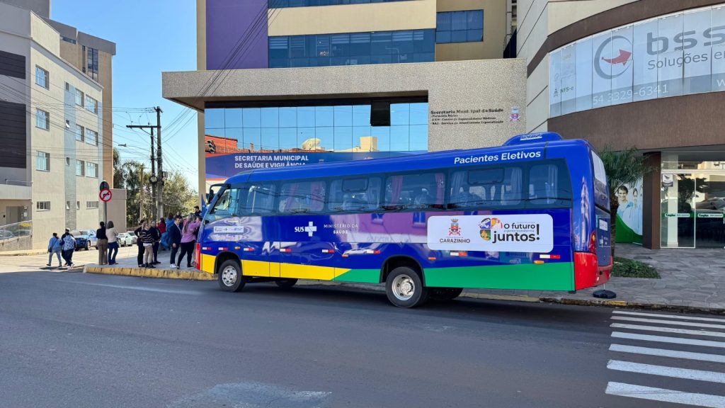 Carazinho recebe micro-ônibus para transporte de pacientes