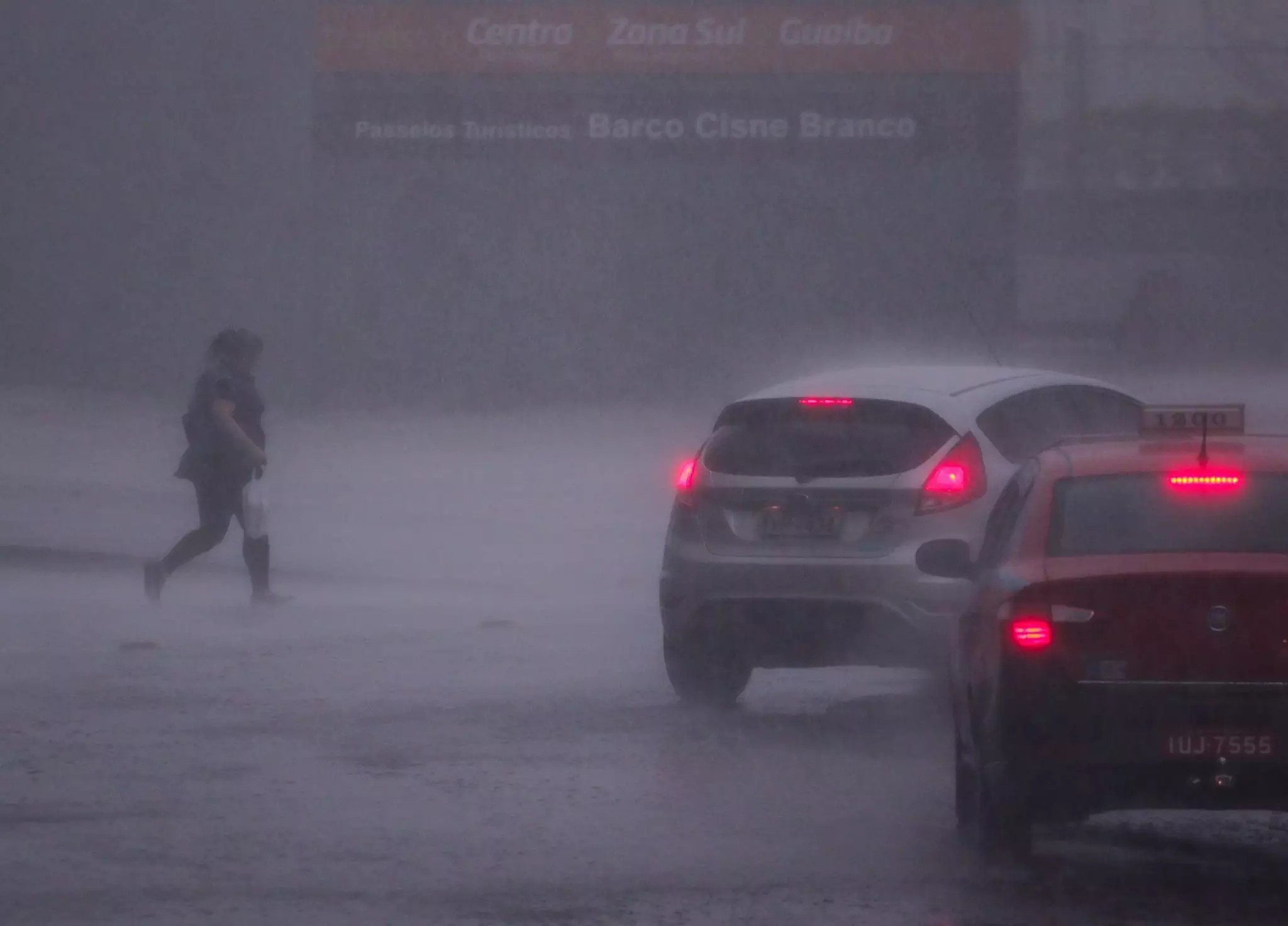 Rio Grande do Sul em alerta para a possibilidade de tornados e chuvas intensas nesta semana