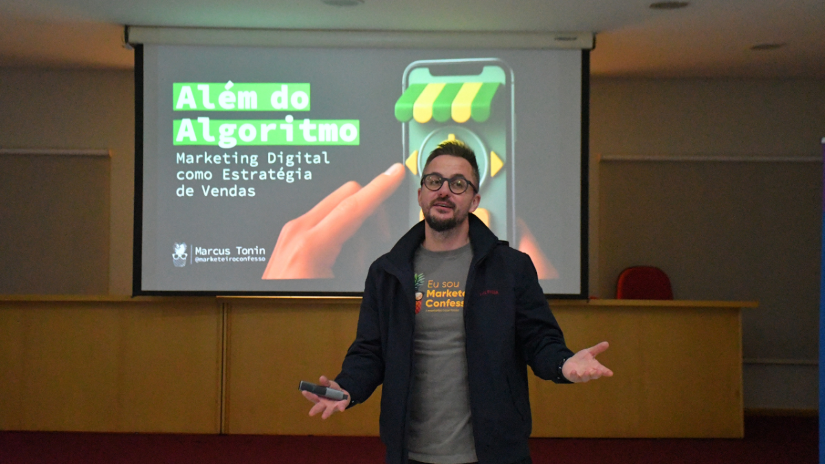 Sala do Empreendedor realiza palestra: Algorítimo! Marketing Digital como Estratégia de Vendas