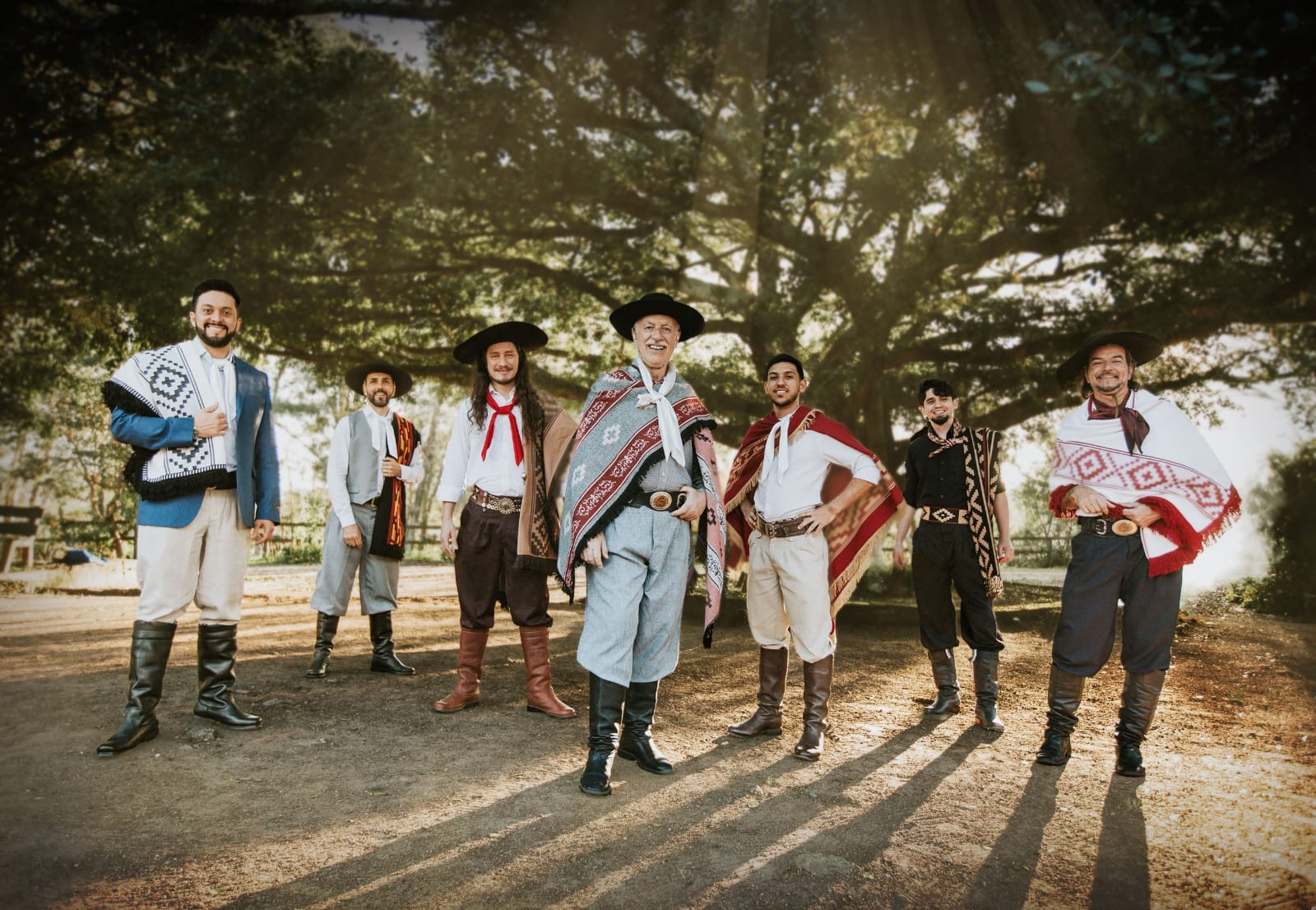 Os Serranos fazem o primeiro show da 25ª Seara