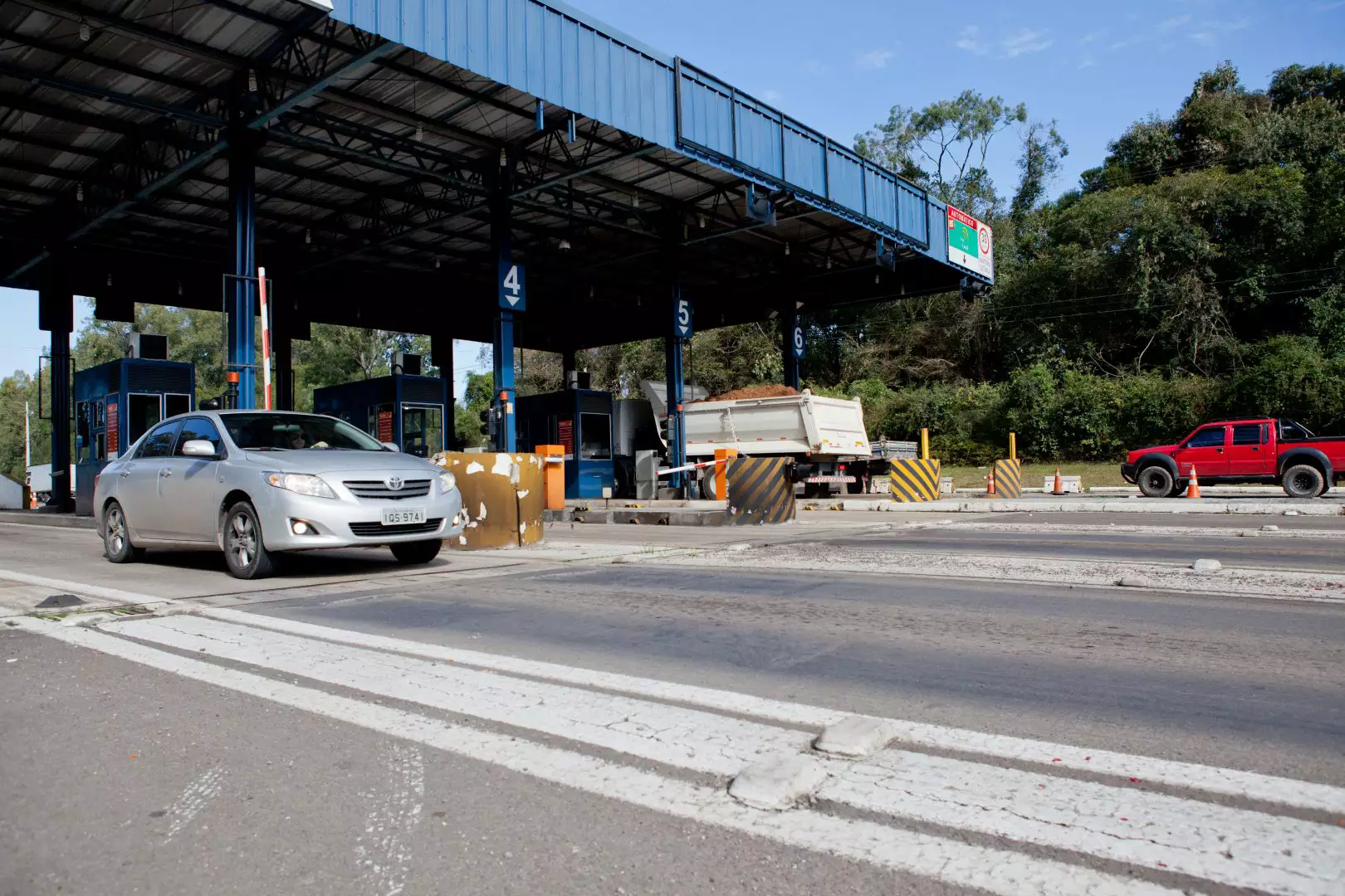Pedágio fica mais caro em trechos de três rodovias gaúchas nesta segunda-feira (24)