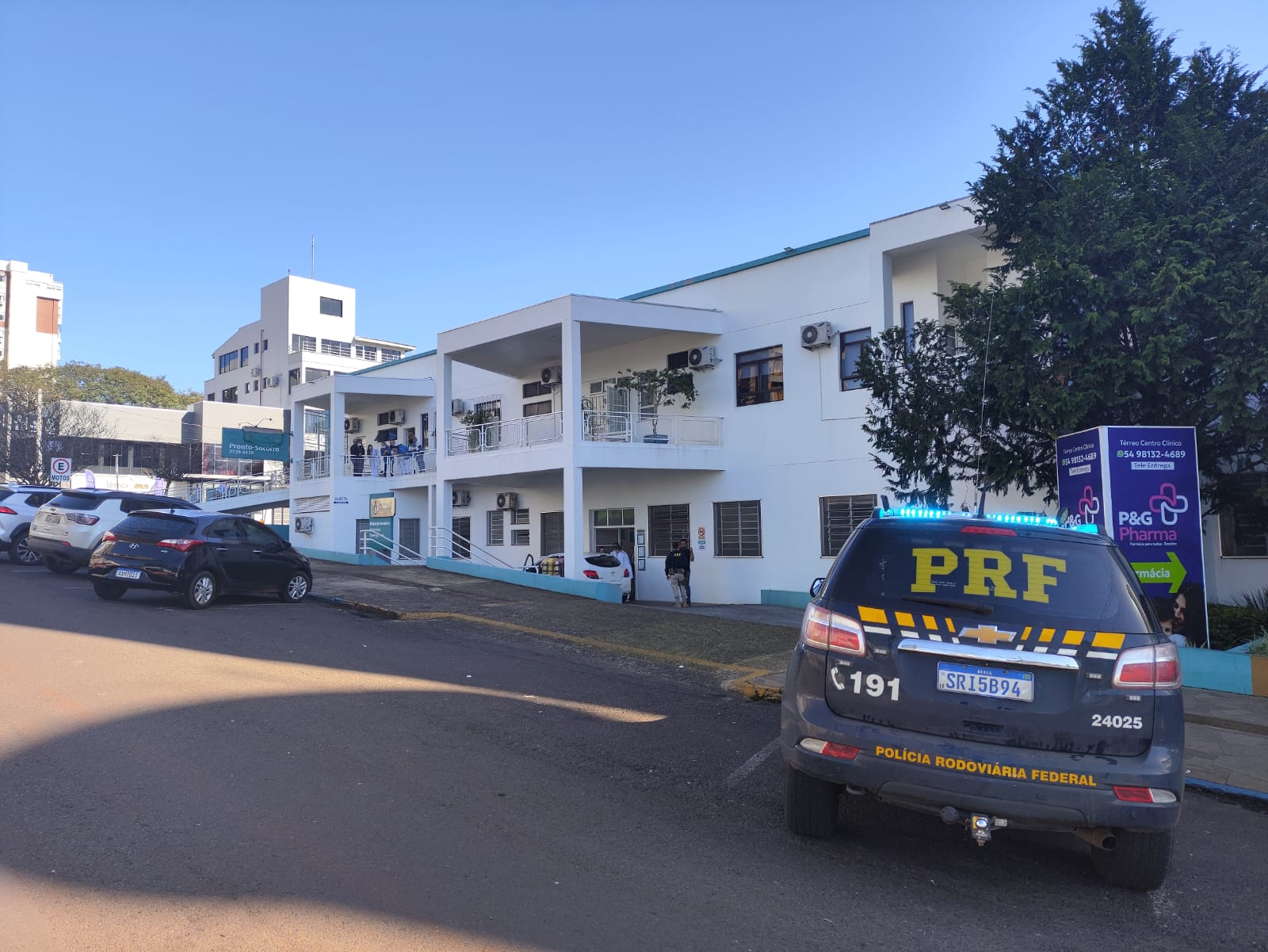 PRF escolta família até hospital em Erechim após bebê nascer durante viagem