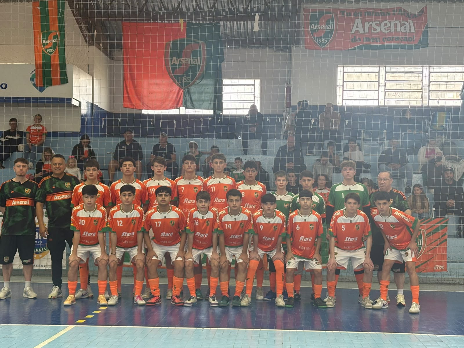 Arsenal Futsal brilha nas quadras e Sub-15 conquista classificação com a melhor campanha geral da FGFS