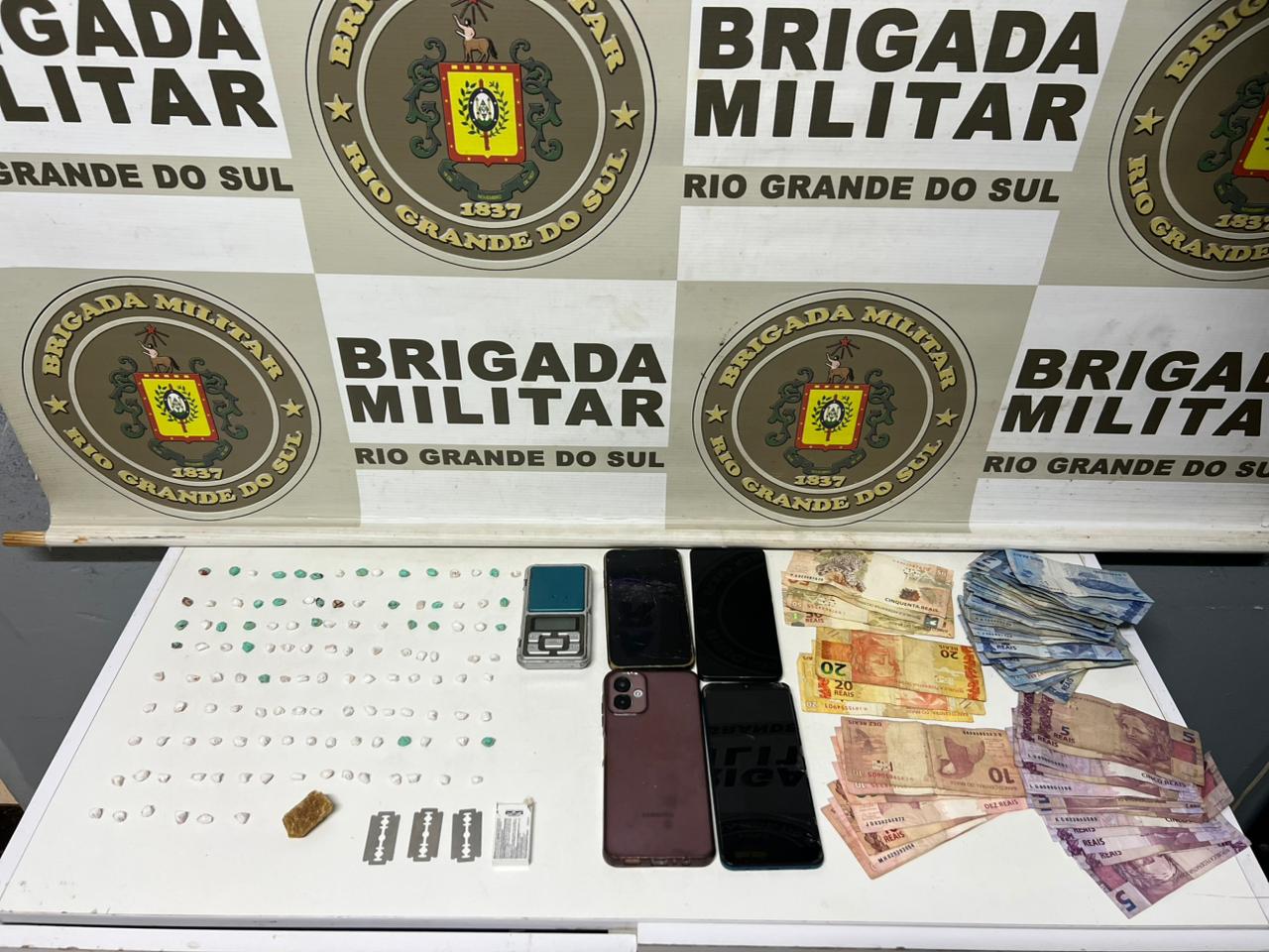 Três homens são presos por tráfico de drogas em Carazinho