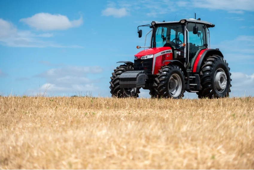 Do pequeno ao grande: tratores acompanham a diversidade da agricultura brasileira