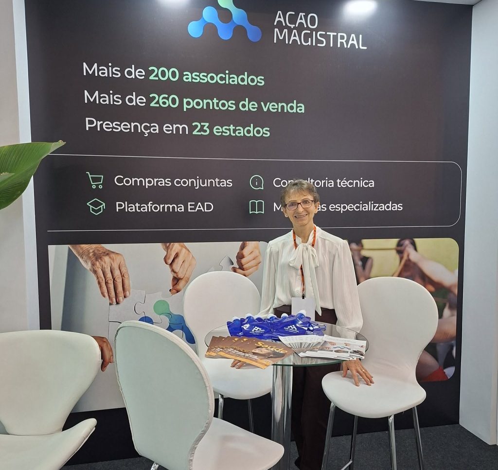 Farmácia Santa Júlia Billiart representa Não-Me-Toque no ConectAção 2026, em Campinas